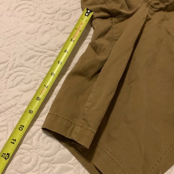 Flat front shorts - Picture 10 of 13